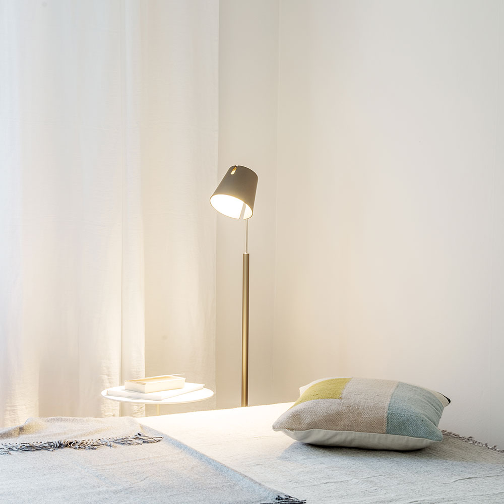 Baltensweiler Fez S DTW LED-Stehleuchte 2640 Lumen f&uuml;r Wohnzimmer, Leseecke und B&uuml;ro, dimmbares LED-Licht mit 3000 bis 1800 Kelvin und Kombination aus direkter und indirekter Beleuchtung