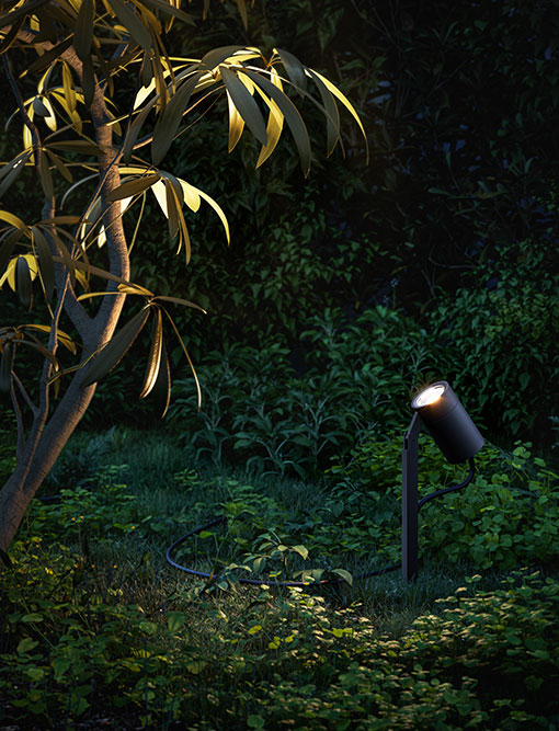 Occhio Luna pura: Smarte Steuerung via App oder haptische Tasten Via App oder haptischen Tasten steuerbare Designer-Akkuleuchte von Occhio