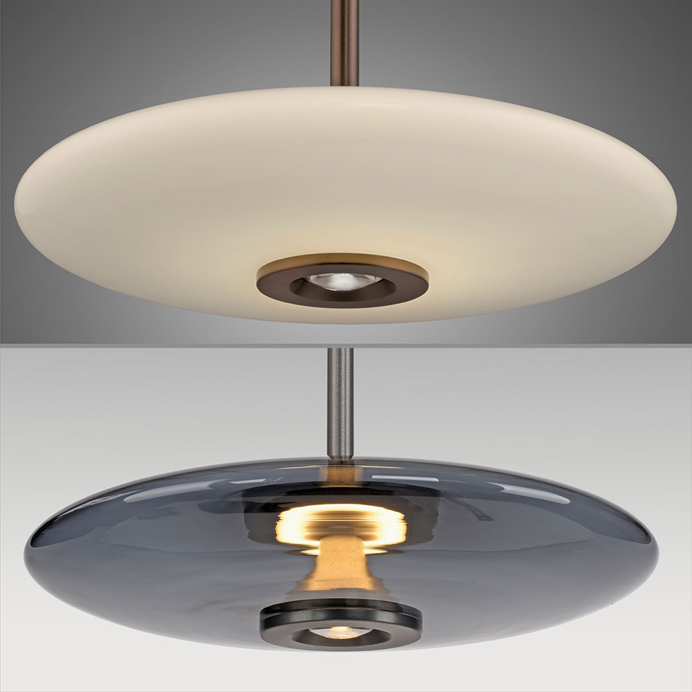 Gemeinsame Merkmale der Pure Vitrum Einzelpendelleuchten – Eleganz trifft Funktionalität Die Einzelpendelleuchten der Pure Vitrum Serie zeichnen sich durch hochwertiges Glas in Rauchgrau oder Opalglanz, Up- und Downlight, eine exzellente Farbwiedergabe (CRI > 90), dimmbare Lichtsteuerung, variable Höhenverstellung und Schutzart IP20 aus.