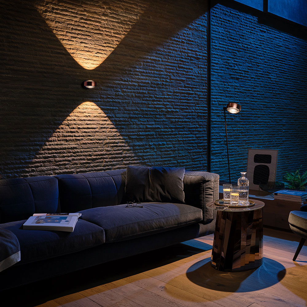 occhio sento verticale bei lampenonline.de - Die Wandleuchten der Sento Produktfamilie des deutschen Edel-Leuchtenherstellers Occhio überzeugen nicht nur durch Vielfalt, hervorragende Qualität in Material und Verarbeitung und die geniale puristische Forms