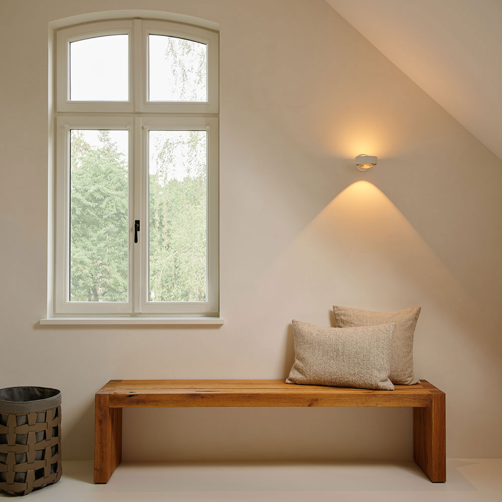 occhio sento wandleuchte bei lampenonline.de - Das Licht einer Sento Leuchte wird sowohl als Up- und Downlight abgegeben und mittels Fading kann die gesamte Lichtmenge beliebig, also stufenlos, auf das Ober- und Unterlicht der Leuchte verteilt werden, so 