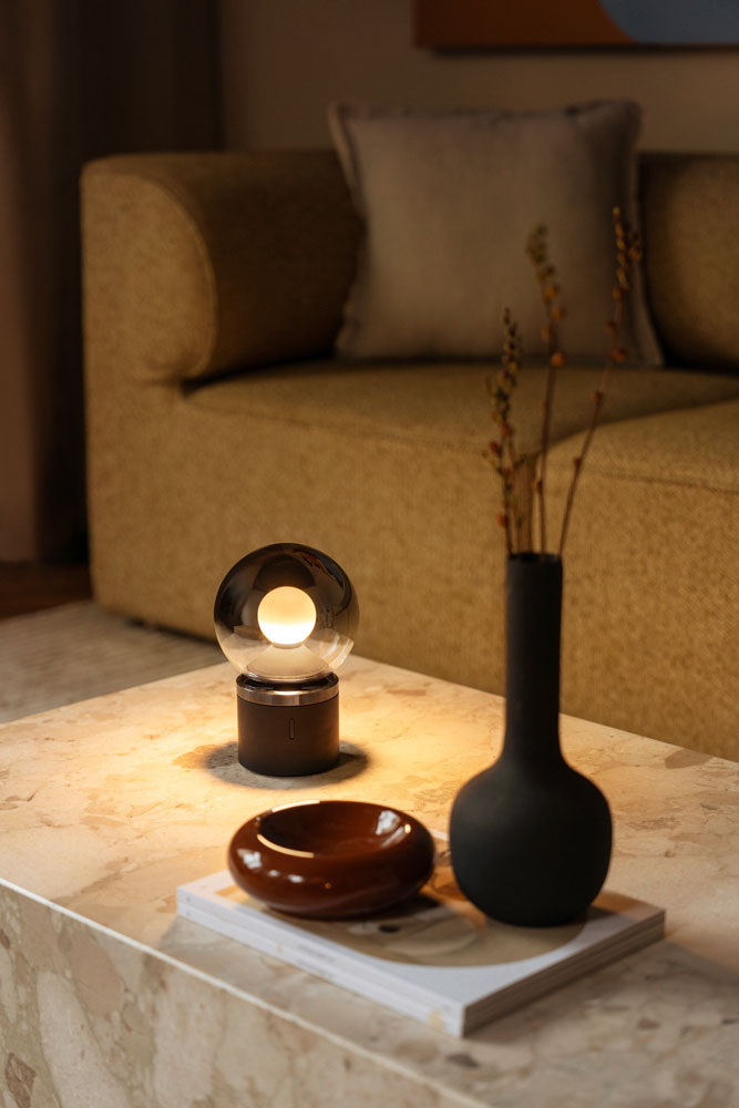 Occhio Luna pura – Perfekte Lichtstimmung dank Color Tune und Dimmfunktion