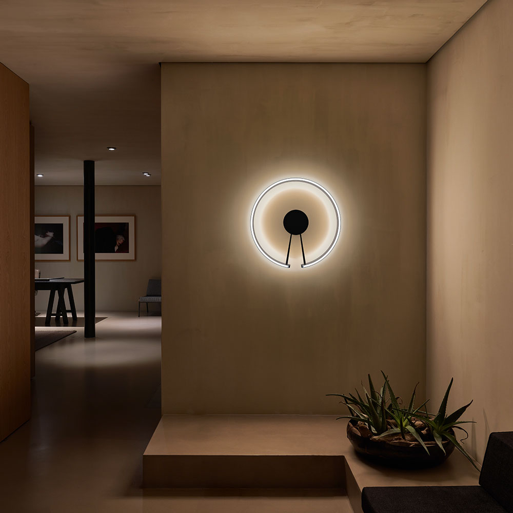 Occhio Mito Serie – innovative Lichtsteuerung per Gesten, App (Occhio air) oder DALI/KNX-Integration; mit Air-Sync für synchronisierte Bedienung mehrerer Leuchten und maximalen Bedienkomfort.