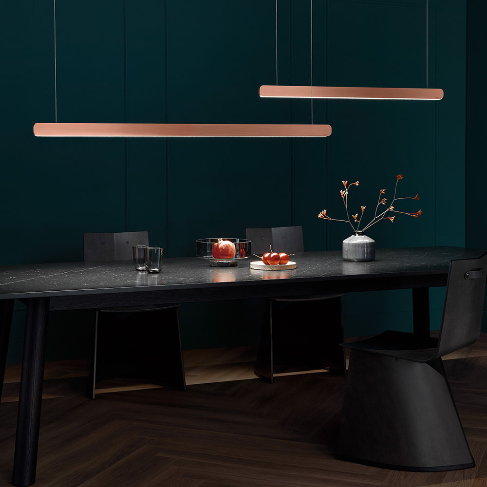 Occhio linear volo Pendelleuchte - Eine Mito linear volo empfiehlt sich durch den schlanken länglichen Korpus lediglich für rechteckige Esstische